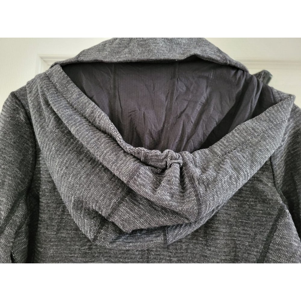 Lululemon athletica Womens Gray Stride Jacket size 8 athletic yoga hoodie - Picture 8 of 8